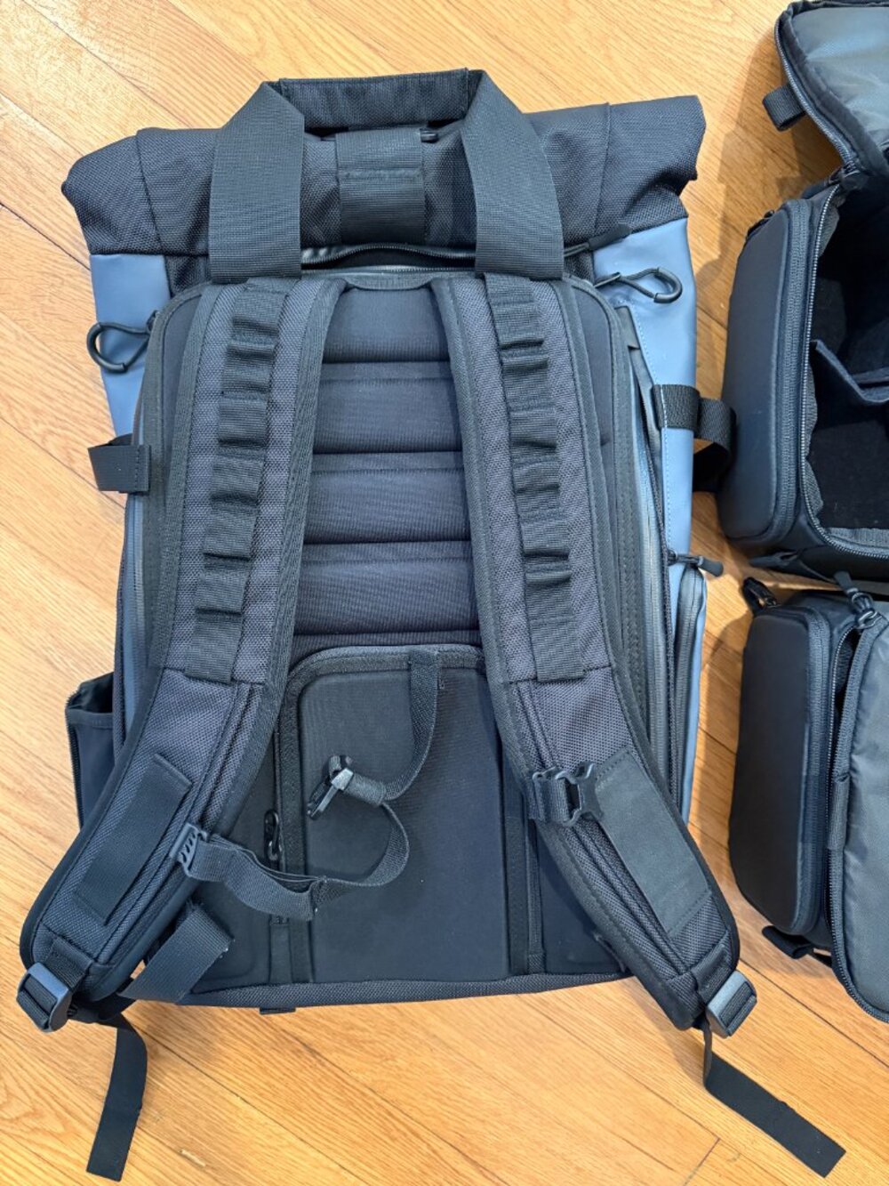 WANDRD PRVKE 21L & CAMERA CASE - Picture 4 of 6